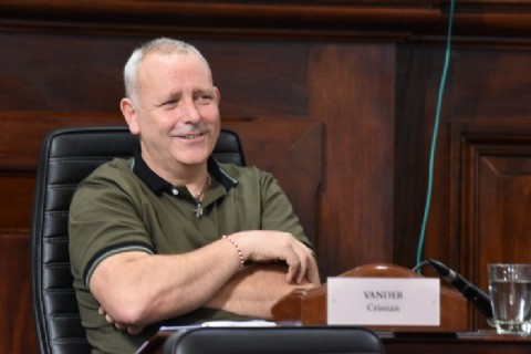 Concejal se despidió presentando un proyecto de ordenanza que regule las plataformas de transporte