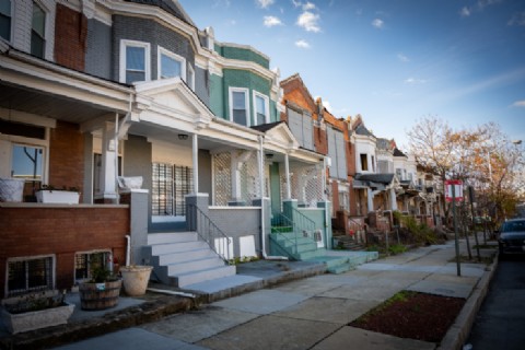 Más damnificados y un pedido de extradición: escala el caso Plastino por fraude inmobiliario