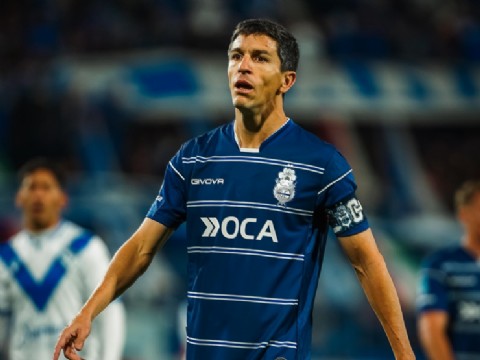 Nacho Fernández pidió bajar la euforia tras eliminar a Vélez y ya piensa en River