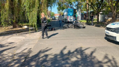 Barrio Gambier: choque entre motos dejó dos hombres heridos y hospitalizados