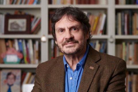 VIDEO | Felipe Pigna presenta "Los mitos de la historia argentina" en la ciudad