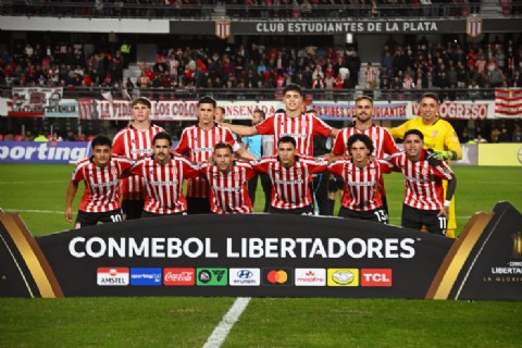 VIDEO | Estudiantes reaccionó ante Flamengo y rescató un empate clave en UNO