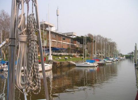 Dos adolescentes murieron al nadar en aguas prohibidas