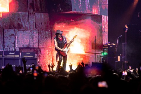 “Magos, Espadas y Rosas” vuelve en vivo: Rata Blanca confirmó show en el Teatro Argentino