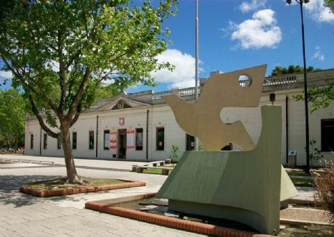 Presentarán  el libro "Los rieles" de Aurora Venturini
