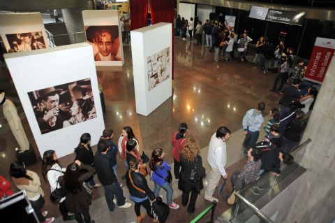 Masiva asistencia de jóvenes a los espectáculos