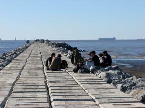 Conmoción en la Isla Paulino por la muerte de un joven de 23 años