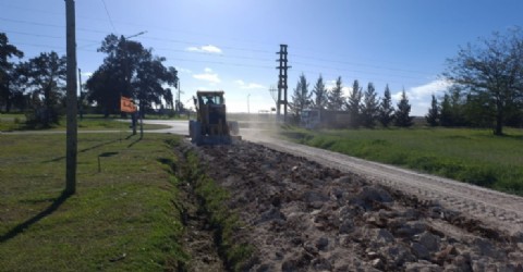 Avanzan las obras viales e hidráulicas en el barrio La Hermosura de Arana