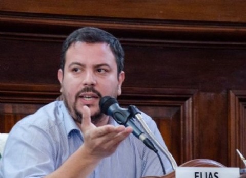 Alak se toma licencia y asume el concejal Elías como intendente platense