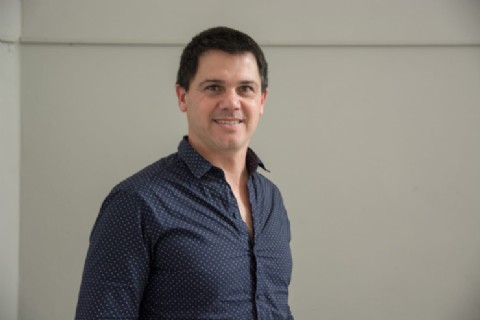 Entrega de tablets en Punta Indio: Perlini aclaró que el ENACOM determina los beneficiarios