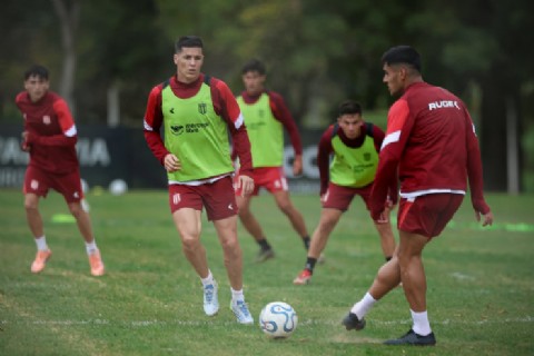 Medina define el equipo y mete mano para enfrentar a Flamengo