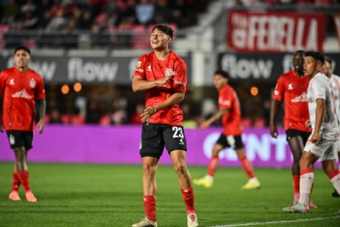 Estudiantes entró por la ventana a los playoff y Domínguez respira una vez más