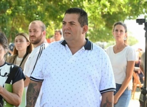 Concejal de Fuerza Patria pidió por la reposición de garitas de colectivos en Villa Elvira