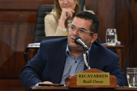 Proponen colocar carteles de asistencia a víctimas de violencia de género en paradas de colectivo
