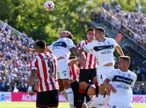 Partidazo en El Bosque: el clásico entre Estudiantes y Gimnasia terminó en empate