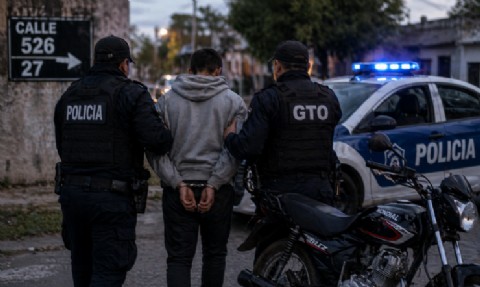 Cayó en Tolosa un joven acusado de robo agravado y vinculado a una banda de violentas entraderas en La Plata