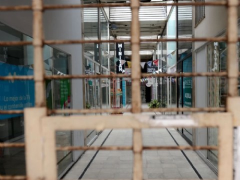 Se dispararon los locales vacíos en la ciudad: crecieron 180 por ciento en solo un año