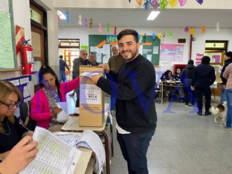 VIDEO | #Elecciones2025: Matías Nanni manifestó "soy un hijo de la democracia, votar es nuestro mejor derecho"