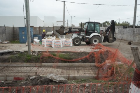La Municipalidad ejecuta la etapa final de una obra para optimizar el sistema de desagües en Romero