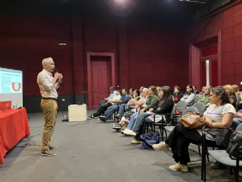 La Municipalidad impulsa un plan pionero para prevenir de forma temprana las adicciones