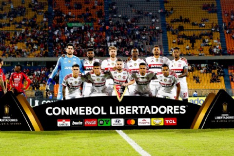 La suspensión de DIM-Flamengo puede beneficiar a Estudiantes y en Brasil ya piden los puntos