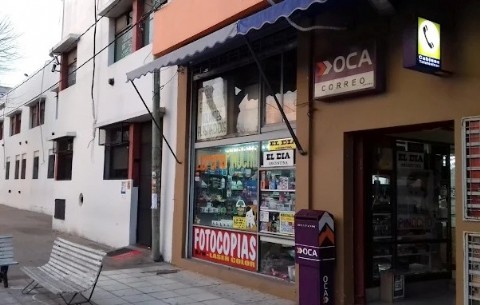 Distinguen a la librería "Pinocho" a 60 años de su apertura