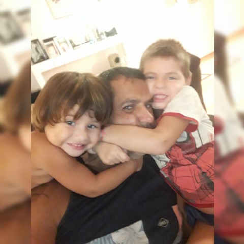 Es de La Plata, se enamoró en Brasil de una mujer que terminó haciéndole una falsa denuncia y quitándole sus hijos