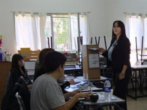 #Elecciones2025: Votó Viviana Aguirre y lanzó un fuerte mensaje: "El pueblo es el verdadero dueño del poder"