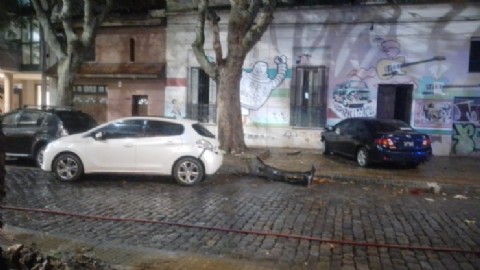 VIDEO | Choque contra cabina de gas en 4 y 62 terminó con un operativo de emergencia