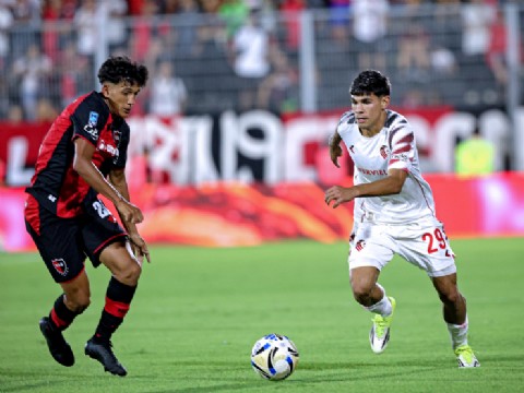 VIDEO | Debut triunfal de Medina: Estudiantes venció a Newell’s y es líder