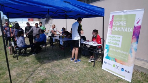 Corre-caminata a beneficio del centro "Compartiendo Sueños" en Magdalena