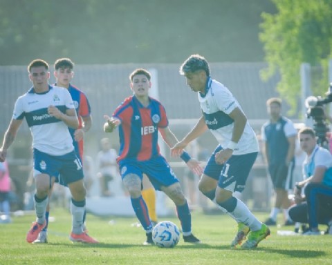 La Reserva de Gimnasia venció 3 a 1 a San Lorenzo y avanzó en el Torneo Proyección 2025