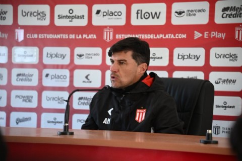 Medina se planta ante Flamengo y apela a la mística de Estudiantes