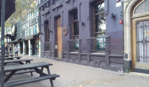 El industricidio avanza: una reconocida cadena cervecera cerró sus locales de La Plata y "La Feliz"