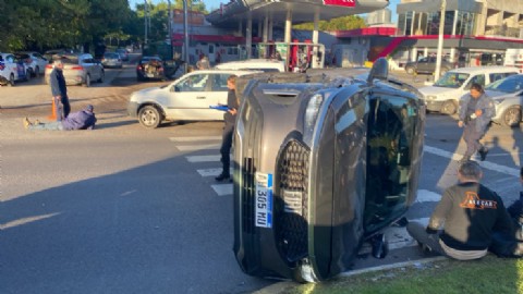 Choque en cadena y vuelco en Camino Centenario: tres heridos tras un fuerte accidente