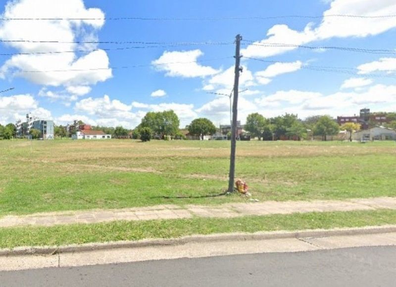 Robos de cables dejan sin luz a plazas y pasillos del Barrio Monasterio