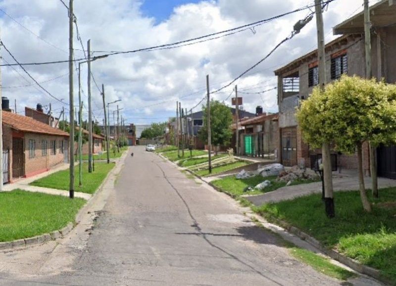 Cinco años a oscuras: vecinos del barrio 18 de Julio reclaman luminarias y nadie responde