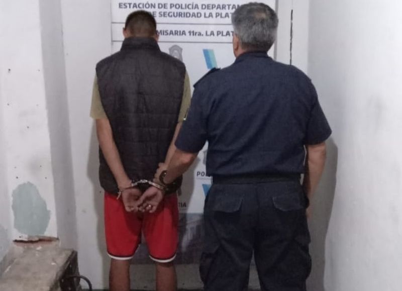 Tolosa: robó cables en un carro, lo detuvieron y se escapó esposado de la comisaría