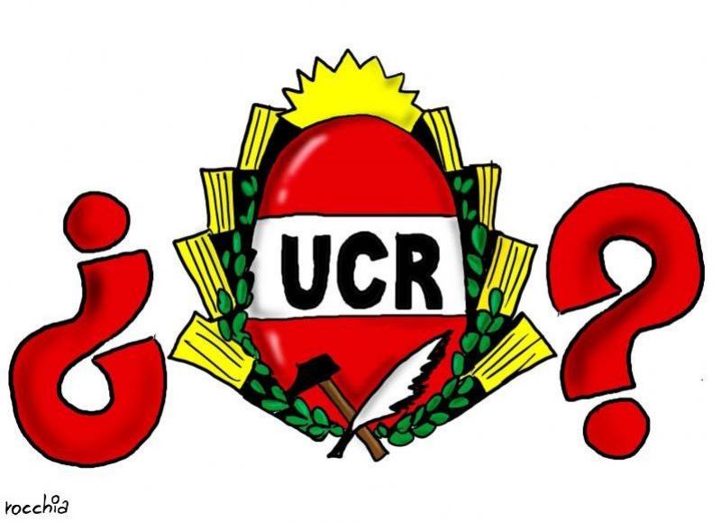 En medio de una nueva crisis pos electoral, la UCR platense homenajea a Raúl Alfonsín en Plaza Moreno