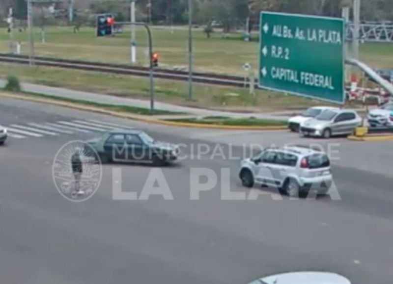 Despistado al volante: un hombre fue hospitalizado tras chocar