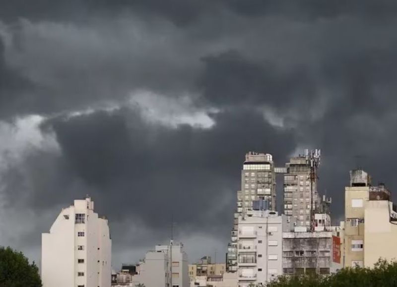 Alerta máxima por inminente ciclón que afectará a la ciudad