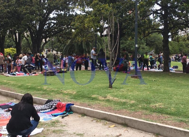 Feriantes de plaza San Martín atemorizados ante inminente desalojo ordenado por la Municipalidad