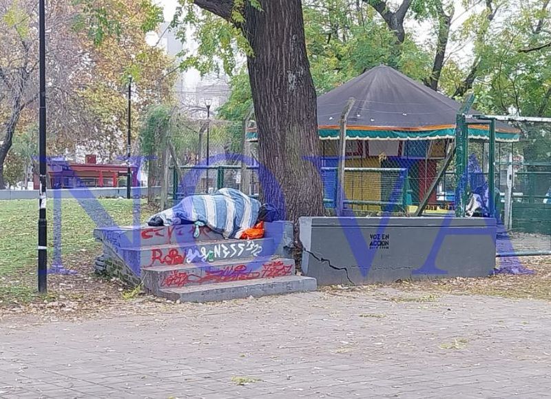 Okupas se asentaron en la plaza Belgrano