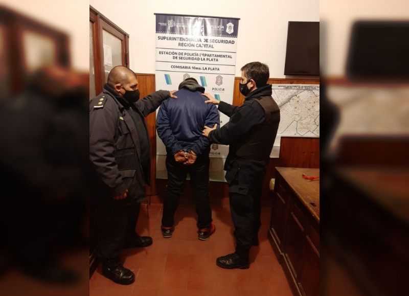 City Bell: motociclista choca intencionalmente a un patrullero y es detenido