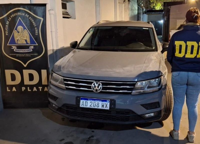VIDEO | Cayó un presunto líder de robos armados y hallaron cocaína, armas y dólares