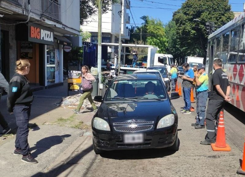 Operativo vial en la Terminal de Ómnibus para erradicar el transporte ilegal