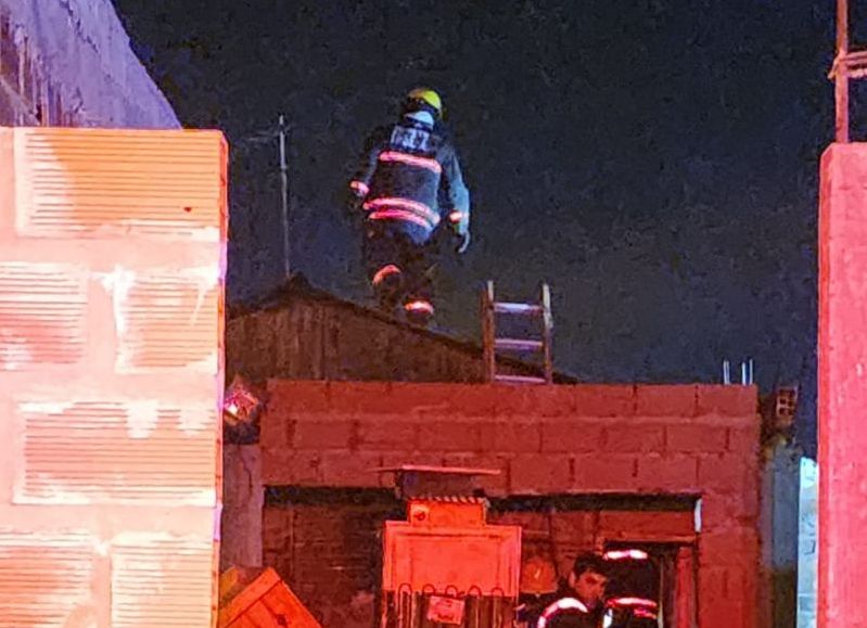 Ensenada: un incendio afectó una viviendo y asistieron los Bomberos