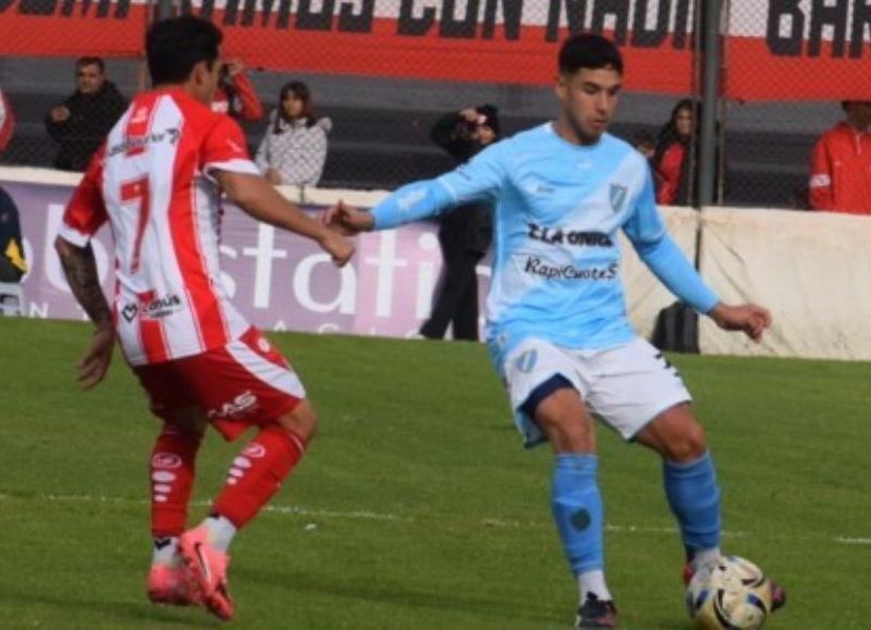 Villa San Carlos cayó ante Talleres por un insólito blooper y se hunde en la tabla