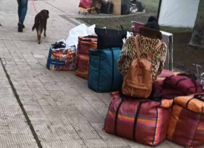 Parque Saavedra: jeringas, alcohol y abandono total