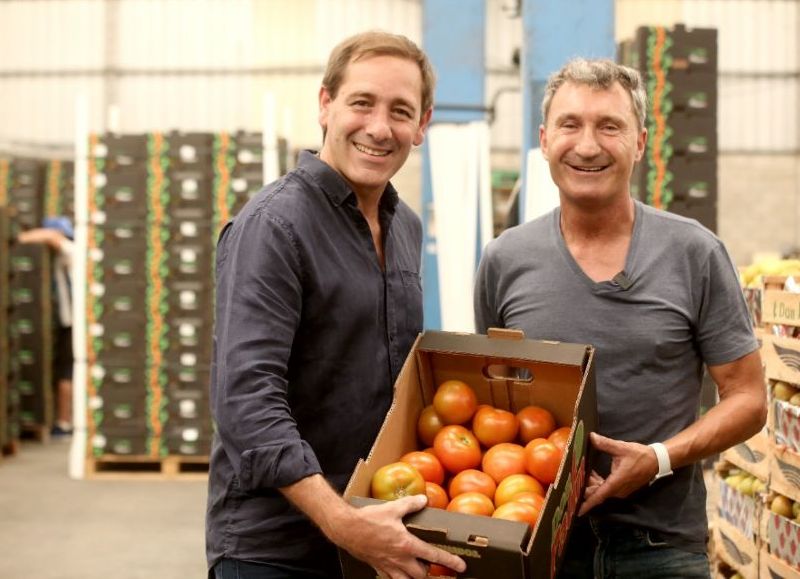 Garro visitó el cordón frutihortícola platense y resaltó: "Hay una fuerza productiva gigante"